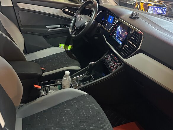 2023 Jetta VS7 I Рестайлинг 1, белый, 1500000 рублей - вид 3