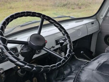 2005 УАЗ 3303, белый, 520000 рублей, вид 4