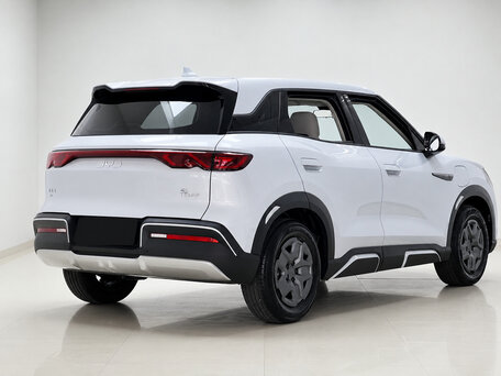 2025 BYD Yuan Up 45.12 kWh, серебристый, 1620000 рублей, вид 5