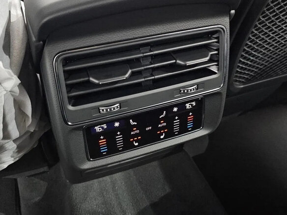 2026 Audi Q7 55 TFSI II (4M) Рестайлинг 2, чёрный, 12000000 рублей - вид 15