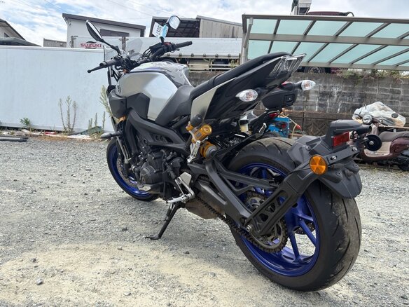 2018 Yamaha MT-09 (FZ-09), серый, 915000 рублей - вид 18