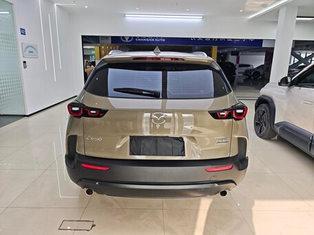 2023 Mazda CX-50, бежевый, 2200000 рублей, вид 5