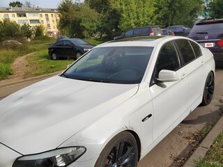 2010 BMW 5 серии 528i VI (F10/F11/F07), белый, 2000000 рублей, вид 1