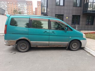 1999 Nissan Serena II (C24), зелёный, 220000 рублей, вид 2