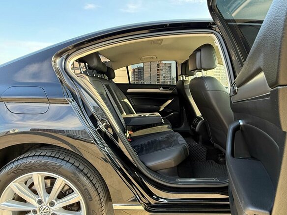 2019 Volkswagen Passat B8, чёрный, 1979000 рублей - вид 24