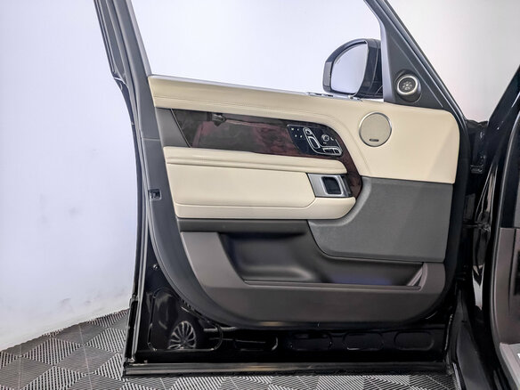 2020 Land Rover Range Rover IV Рестайлинг, чёрный, 9700000 рублей - вид 18