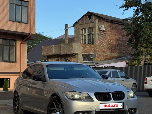 2009 BMW 3 серии 325i V (E90/E91/E92/E93) Рестайлинг, серый, 1200000 рублей - вид 4