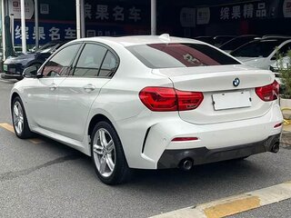 2023 BMW 1 серии 120i III (F52) Рестайлинг, белый, 2102000 рублей, вид 4