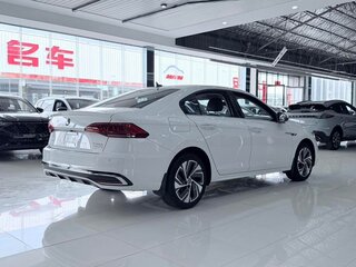 2023 Volkswagen Bora IV (China Market) Рестайлинг, белый, 1200000 рублей, вид 4