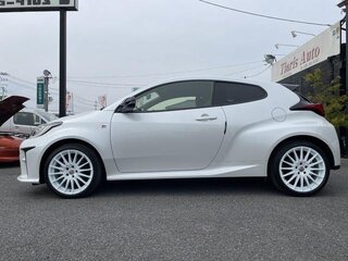2022 Toyota Yaris GR RS IV, белый, 1600000 рублей, вид 4