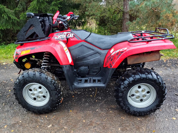 2012 Arctic Cat 650 Series, красный