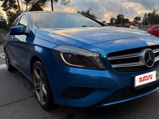 2013 Mercedes-Benz A-Класс 180 III (W176), голубой, 1000000 рублей, вид 4