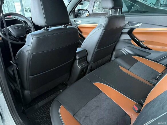 2025 Lada (ВАЗ) Vesta SW Cross I Рестайлинг (NG), белый, 2197000 рублей - вид 7