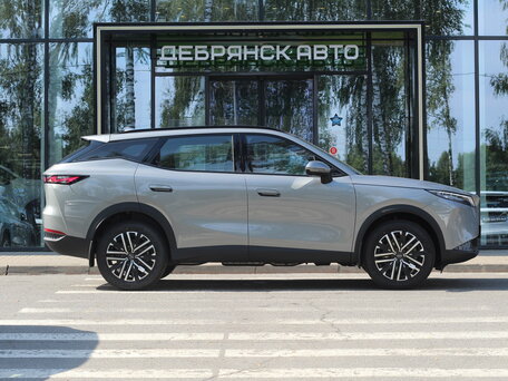 2026 Omoda C7, серебристый, 3299000 рублей, вид 4