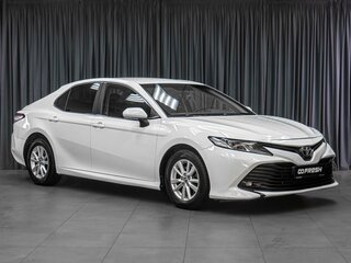 2019 Toyota Camry VIII (XV70), белый, 1979000 рублей, вид 1