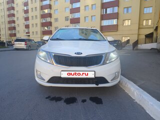 2014 Kia Rio 6-speed III, белый, 870000 рублей, вид 1