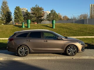 2022 Hyundai i30 III Рестайлинг 2, серый, 1650000 рублей, вид 4
