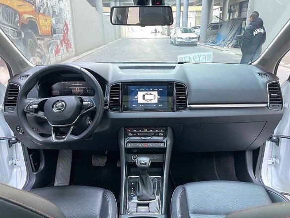 2023 Skoda Karoq DSG7 I, белый - вид 5
