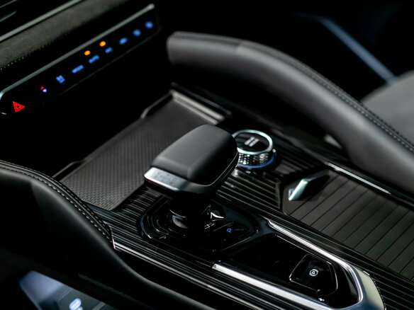 2026 Geely Monjaro I, серебристый, 4599990 рублей - вид 12