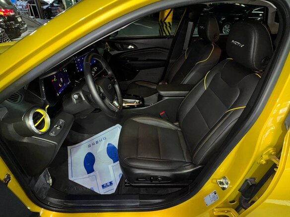 2023 Chevrolet Trax II, золотистый, 1620000 рублей - вид 10