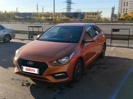 2017 Hyundai Solaris II, оранжевый, 1360000 рублей, вид 1