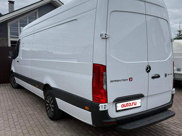 2022 Mercedes-Benz Sprinter, белый, 6950000 рублей - вид 4