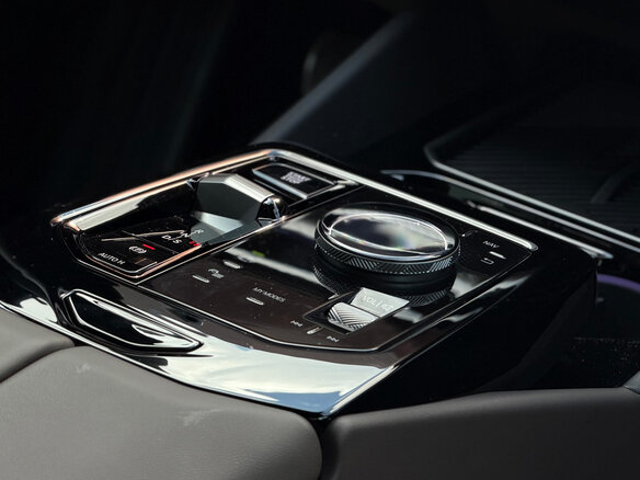 2024 BMW 5 серии 523d VIII (G60/G61/G68), серый - вид 12