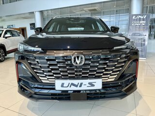 2025 Changan UNI-S I, чёрный, 3179900 рублей, вид 4