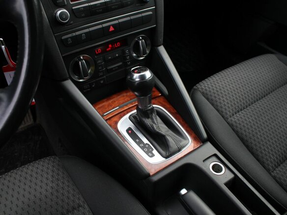 2011 Audi A3 II (8P) Рестайлинг 2, чёрный, 985000 рублей - вид 12