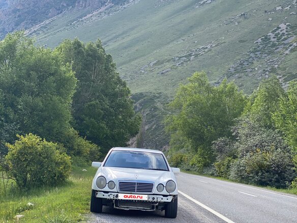 1999 Mercedes-Benz E-Класс 200 II (W210, S210), белый, 199999 рублей - вид 5