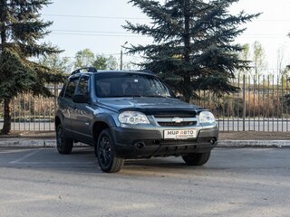 2012 Chevrolet Niva I Рестайлинг, серый, 455000 рублей, вид 1