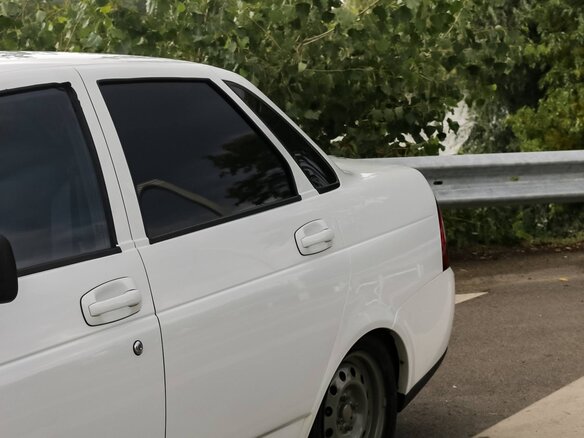 2018 Lada (ВАЗ) Priora I Рестайлинг, белый, 720000 рублей - вид 3