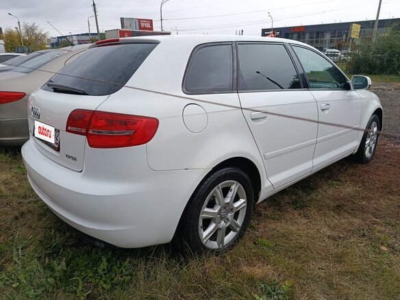 2012 Audi A3 II (8P) Рестайлинг 2, белый, 650000 рублей - вид 3