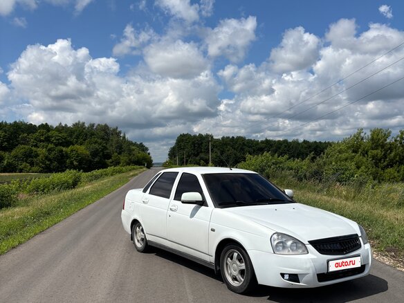 2010 Lada (ВАЗ) Priora I, белый, 280000 рублей