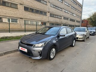 2019 Kia Rio IV, серый, 1400000 рублей, вид 1