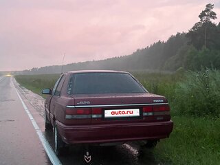 1991 Mazda 626 III (GD), красный, 140000 рублей, вид 2