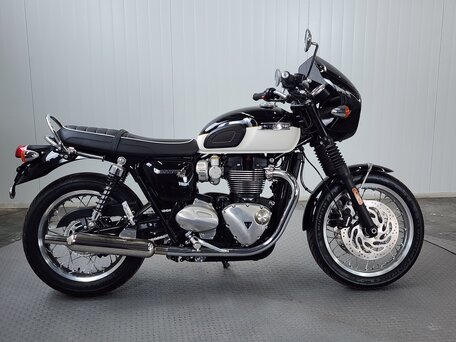 2024 Triumph Bonneville T120, чёрный, 1439000 рублей, вид 1