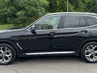2024 BMW X3 30i xDrive III (G01) Рестайлинг, чёрный, 4000000 рублей, вид 1