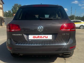 2011 Volkswagen Touareg II, серый, 1670000 рублей, вид 3