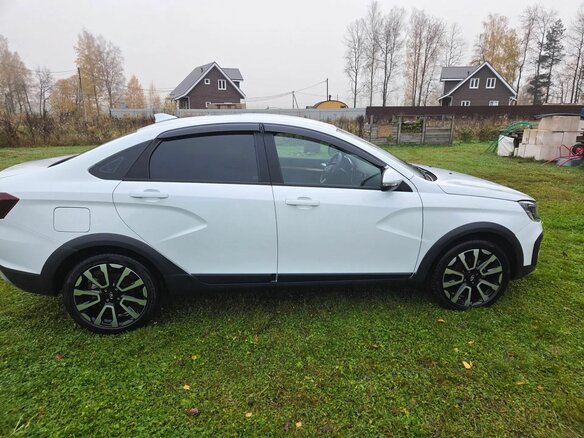 2023 Lada (ВАЗ) Vesta Cross I Рестайлинг (NG), белый, 1500000 рублей - вид 5