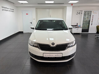 2019 Skoda Rapid I Рестайлинг, белый, 1498000 рублей, вид 2