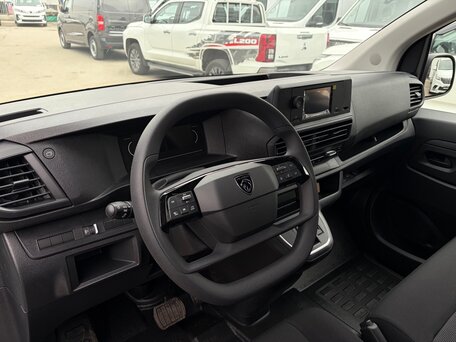 2026 Peugeot Expert, серый, 5490000 рублей, вид 3