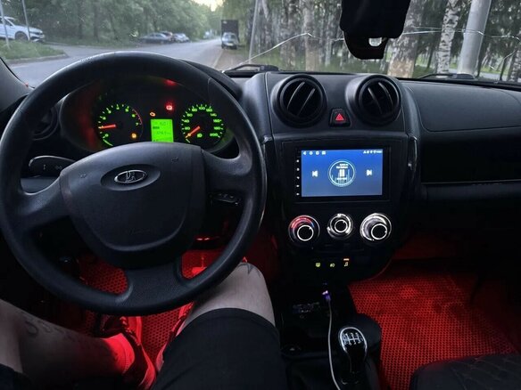 2014 Lada (ВАЗ) Granta I, серебристый - вид 8