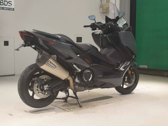 2021 Yamaha TMAX, серый, 1277000 рублей - вид 4