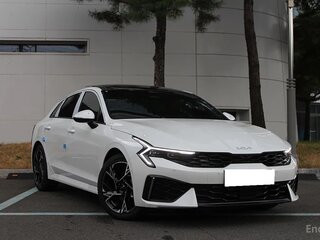 2026 Kia K5 III Рестайлинг, белый, 3480000 рублей, вид 1
