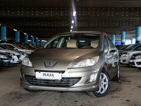Peugeot 408 I