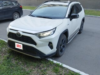 2020 Toyota RAV4 V (XA50), белый, 4200000 рублей, вид 2