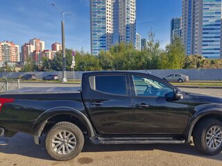 2017 Mitsubishi L200 V, чёрный, 1990000 рублей, вид 4