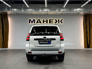 2021 Toyota Land Cruiser Prado 150 Series Рестайлинг 3, белый, 6580000 рублей, вид 5
