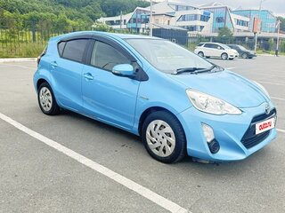 2016 Toyota Aqua I Рестайлинг, голубой, 1050000 рублей, вид 2